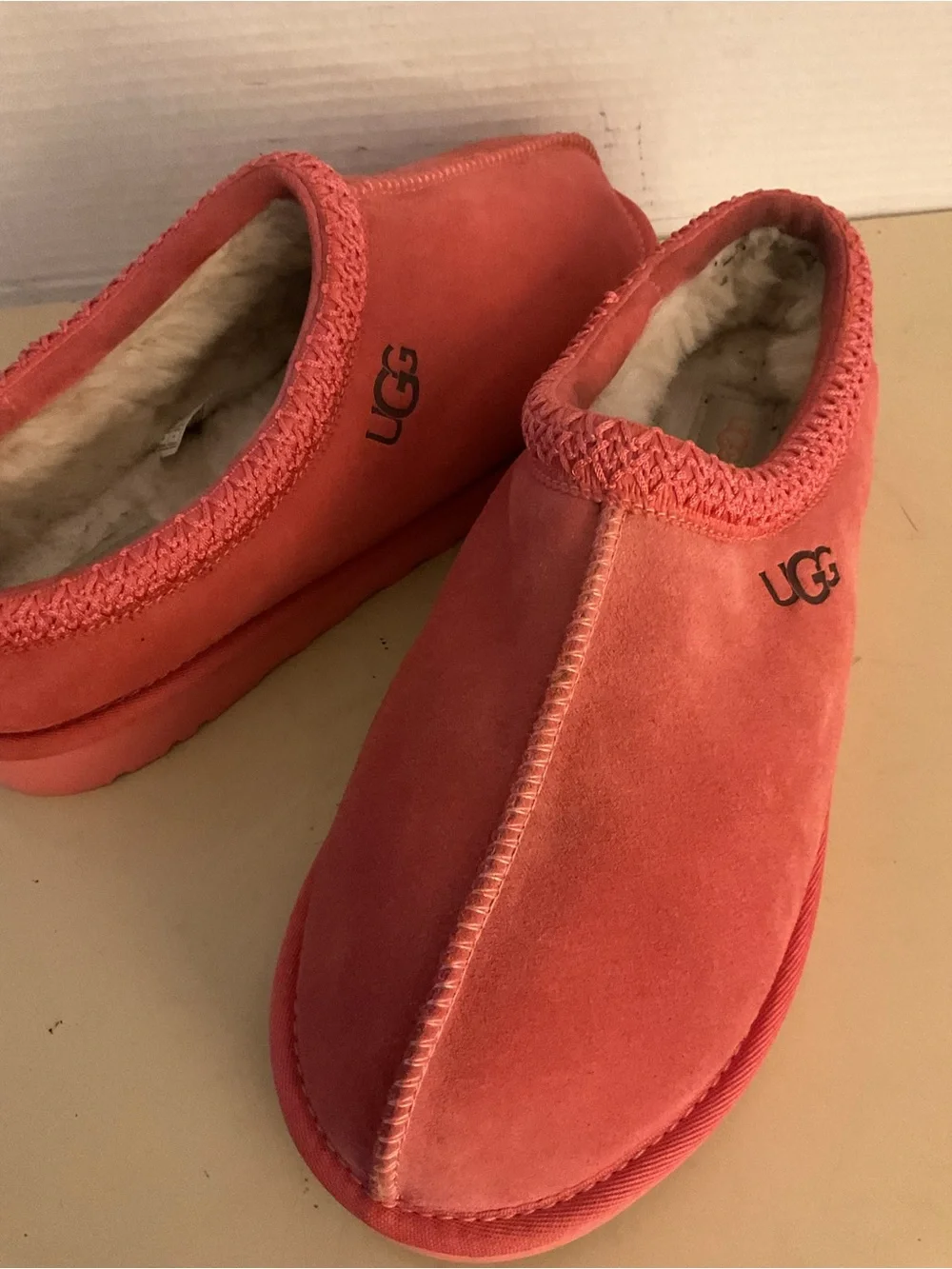 UGG men’s coral suede sheepskin Tasman slipper shoes US 12